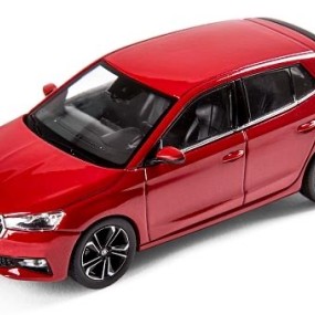 Miniature Fabia A07 1:43 Velvet red