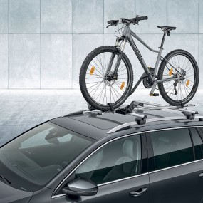 Porte-vélos sur barre de toit