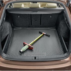 Bac de coffre en plastique OCTAVIA Combi